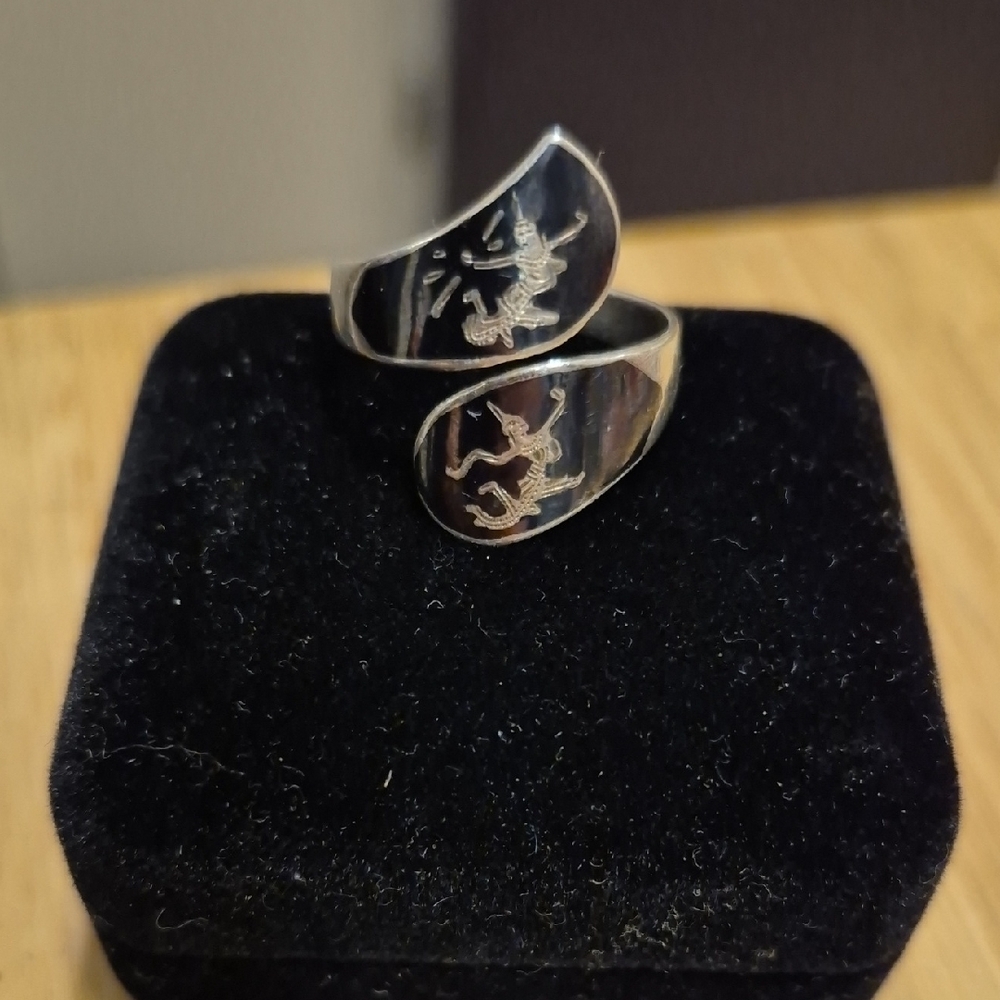 Elegant Silver Wrap Ring